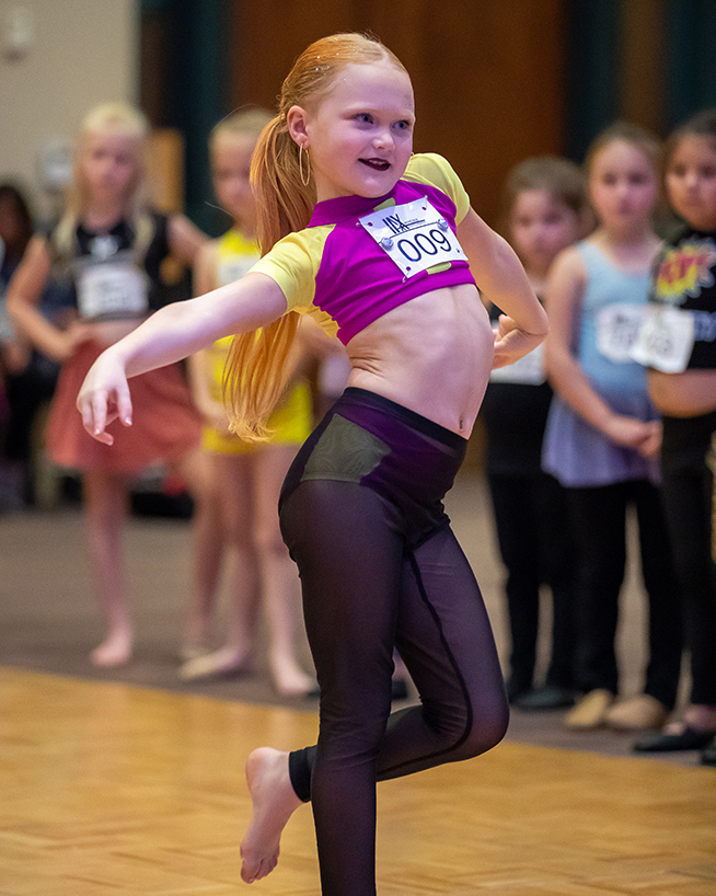 dancer-with-purple-top-smiling